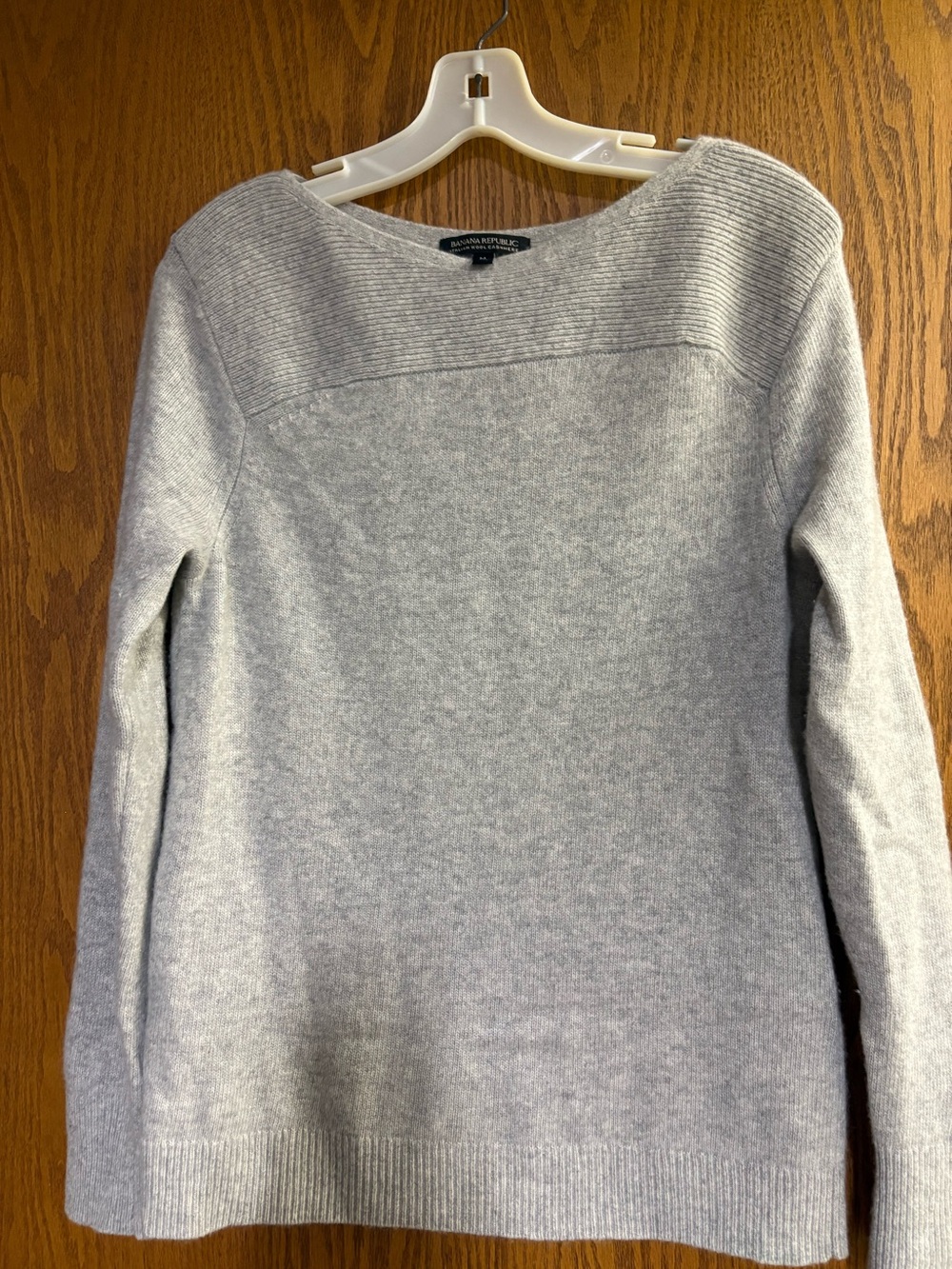 Banana Republic Cashmere M